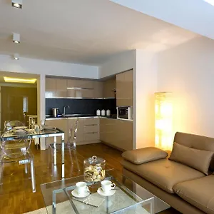 https://the-place-hotel.istanbul-turkeyhotels.com